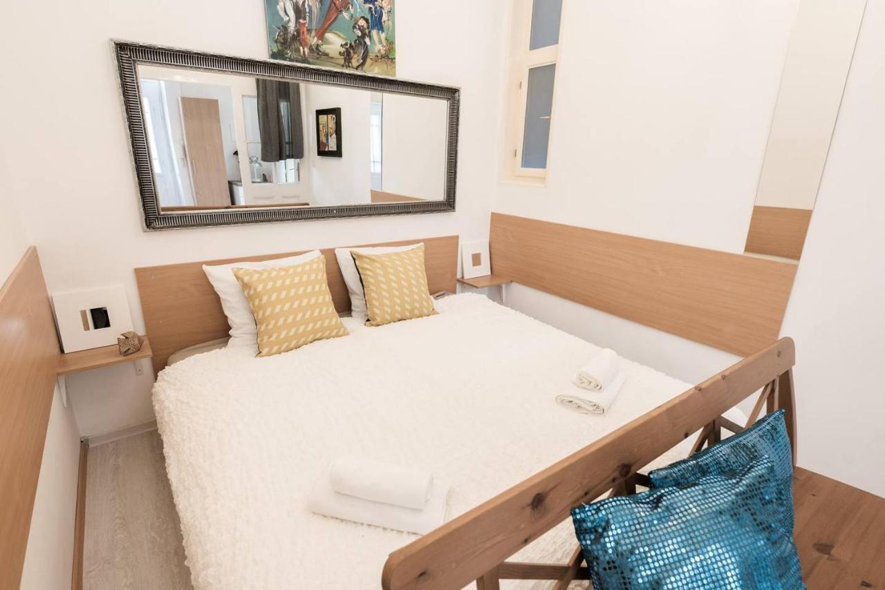 Cosy And Central Apartment With 4 Bedrooms And A/C Будапеща Екстериор снимка